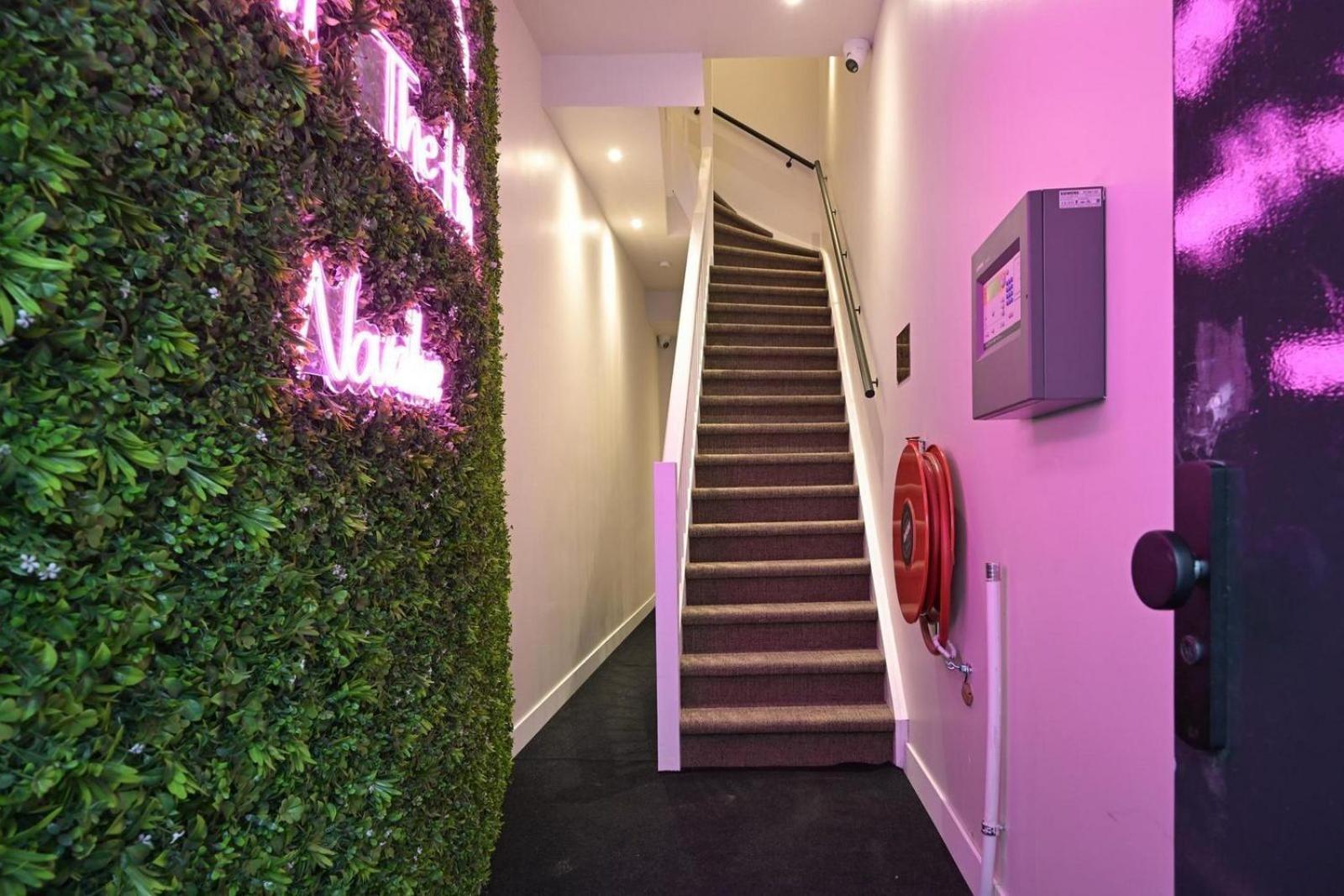 Novallure Downtown - Short Stay Apartments Гаага Номер фото