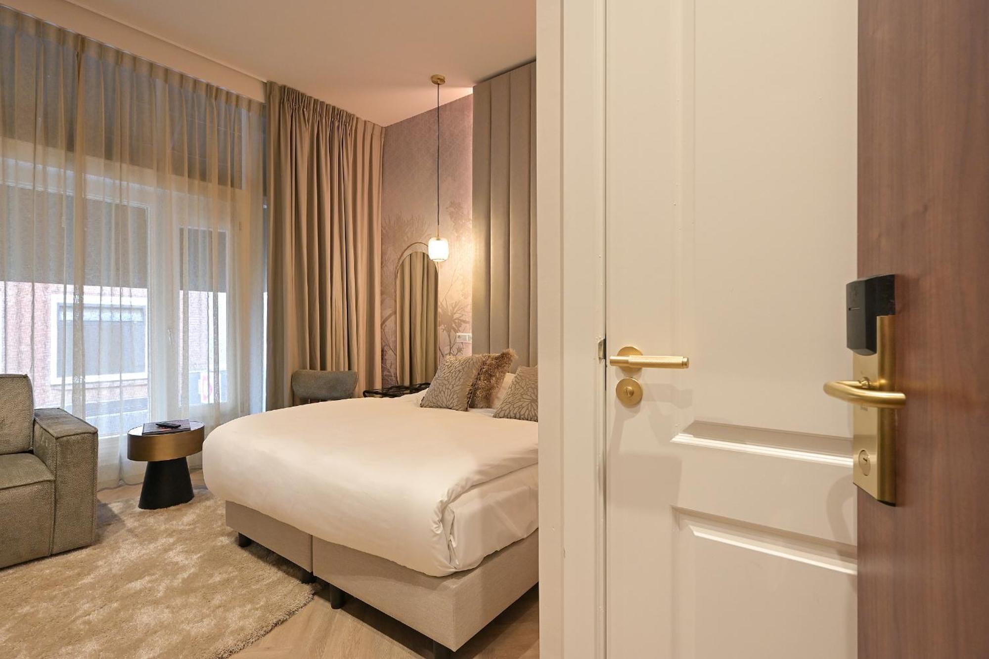 Novallure Downtown - Short Stay Apartments Гаага Экстерьер фото