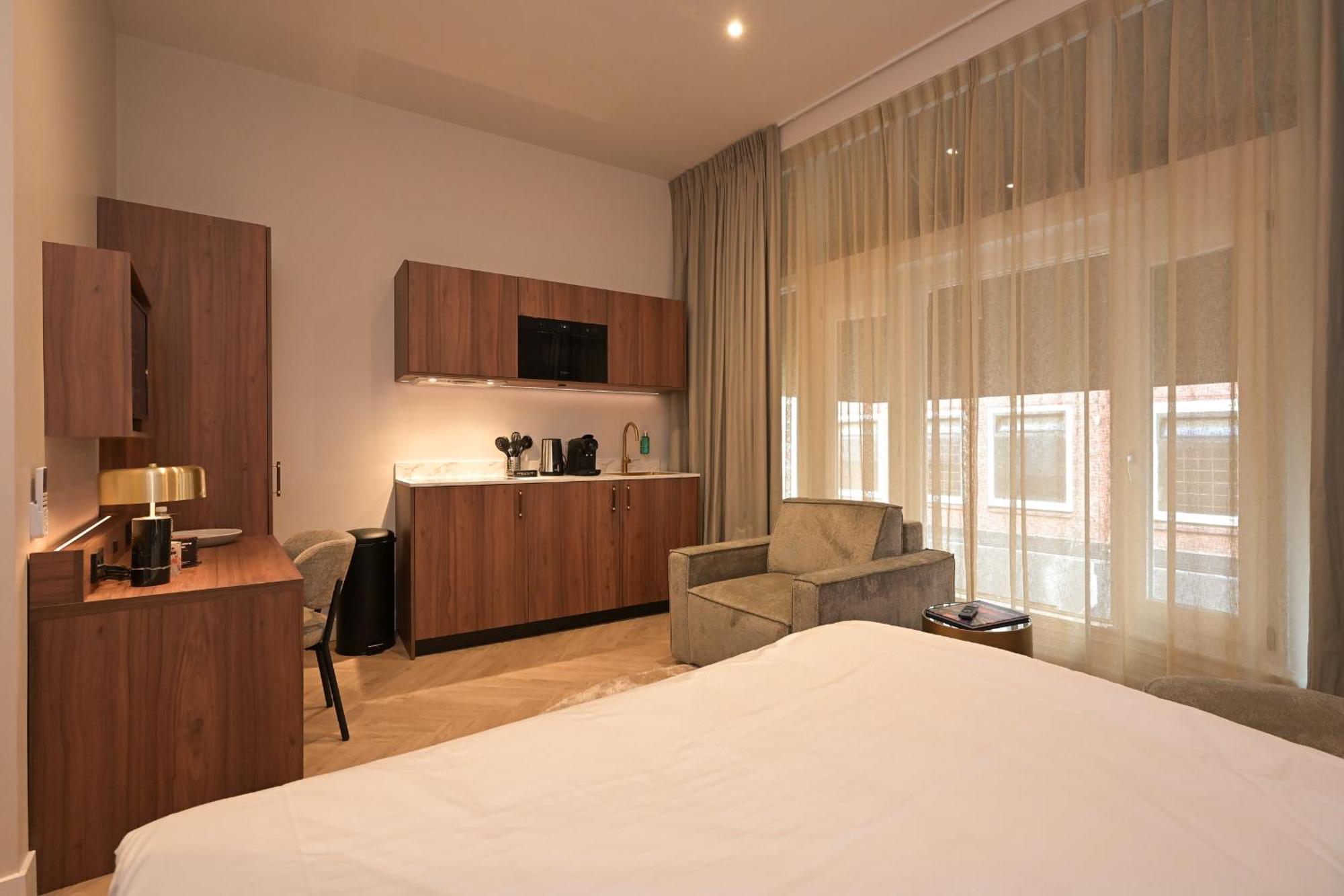 Novallure Downtown - Short Stay Apartments Гаага Экстерьер фото