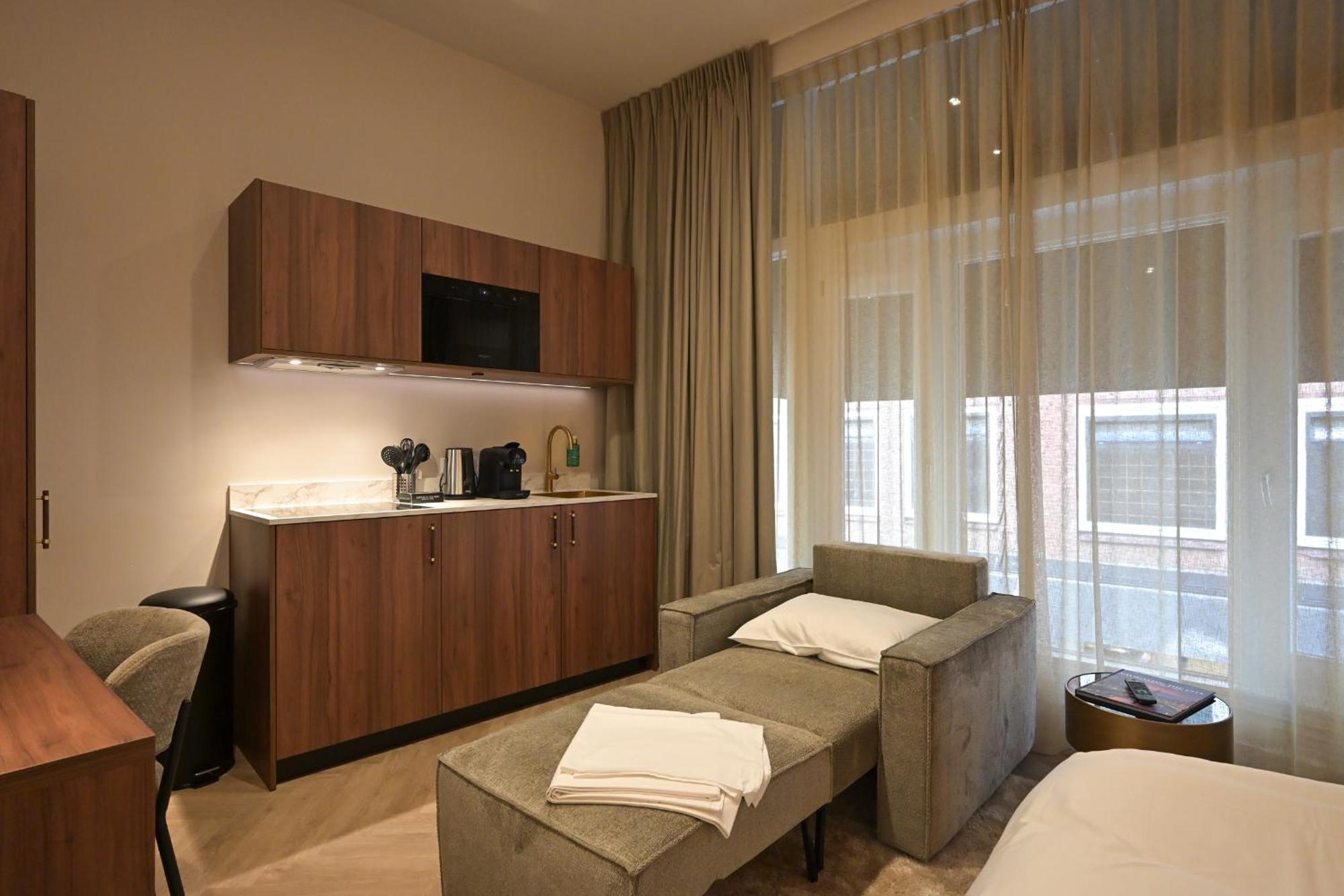Novallure Downtown - Short Stay Apartments Гаага Экстерьер фото