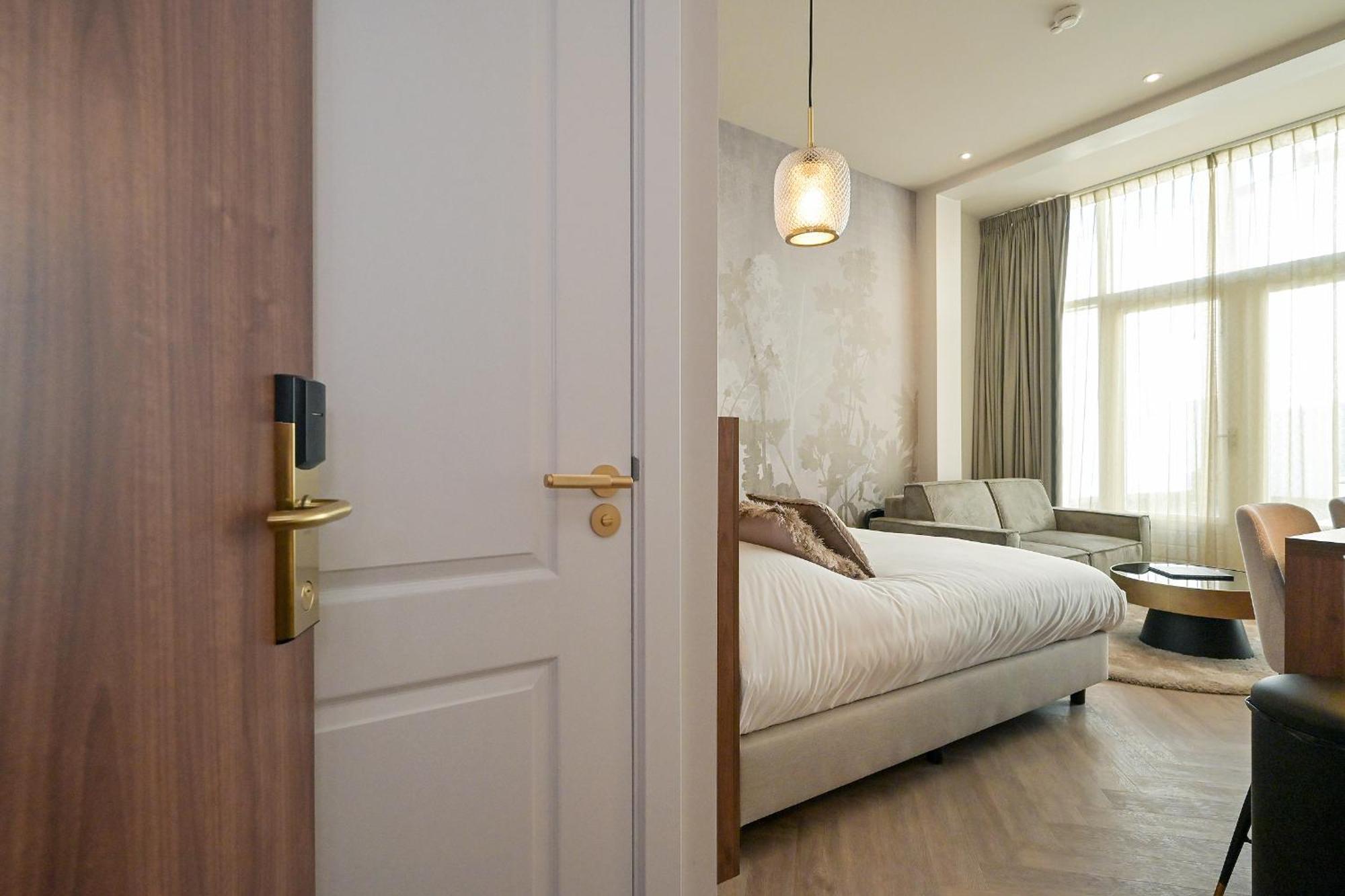 Novallure Downtown - Short Stay Apartments Гаага Экстерьер фото